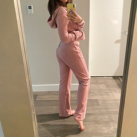 Juicy Couture Size Small Pink Velour set - Picture 8 of 9